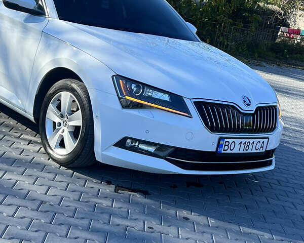 Белый Шкода Суперб, объемом двигателя 1.97 л и пробегом 310 тыс. км за 13900 $, фото 47 на Automoto.ua