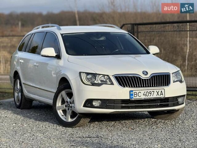 Білий Шкода Суперб, об'ємом двигуна 1.6 л та пробігом 294 тис. км за 11450 $, фото 1 на Automoto.ua