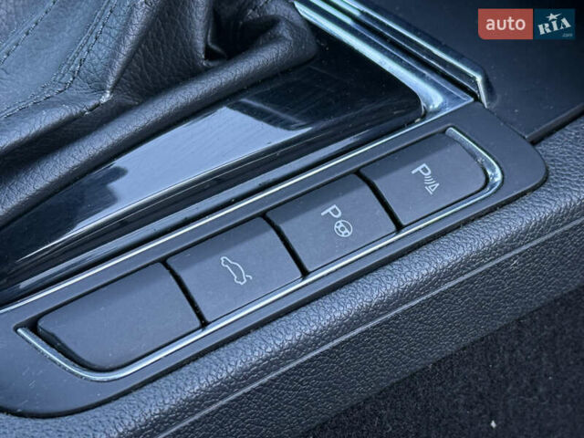 Белый Шкода Суперб, объемом двигателя 2 л и пробегом 235 тыс. км за 12750 $, фото 34 на Automoto.ua