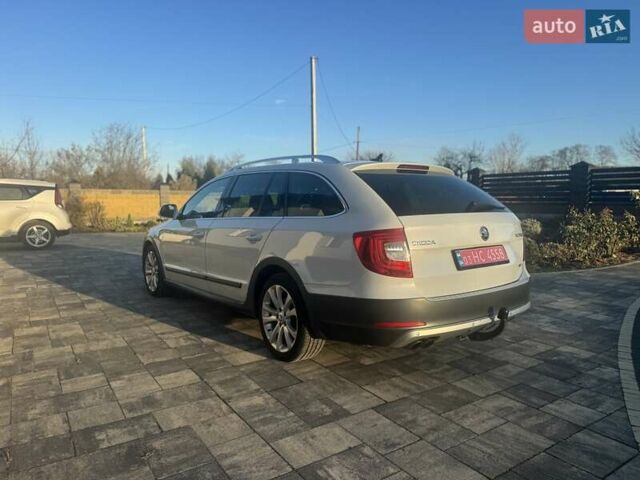 Белый Шкода Суперб, объемом двигателя 2 л и пробегом 242 тыс. км за 12900 $, фото 7 на Automoto.ua