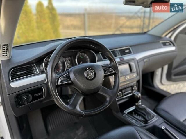 Білий Шкода Суперб, об'ємом двигуна 1.6 л та пробігом 294 тис. км за 11450 $, фото 37 на Automoto.ua