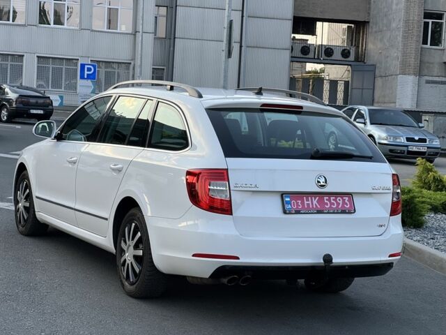 Білий Шкода Суперб, об'ємом двигуна 2 л та пробігом 193 тис. км за 15500 $, фото 5 на Automoto.ua