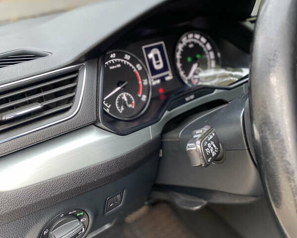 Білий Шкода Суперб, об'ємом двигуна 1.8 л та пробігом 247 тис. км за 13800 $, фото 11 на Automoto.ua