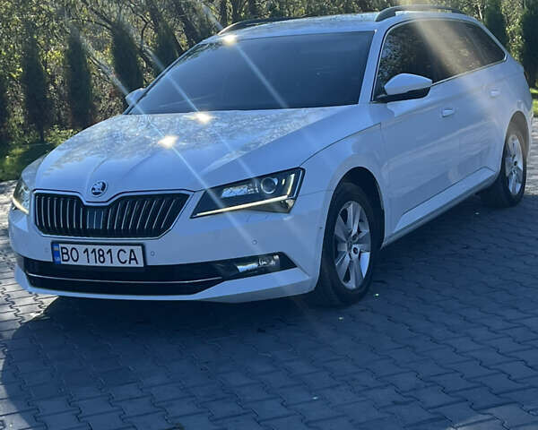 Белый Шкода Суперб, объемом двигателя 1.97 л и пробегом 310 тыс. км за 13900 $, фото 7 на Automoto.ua