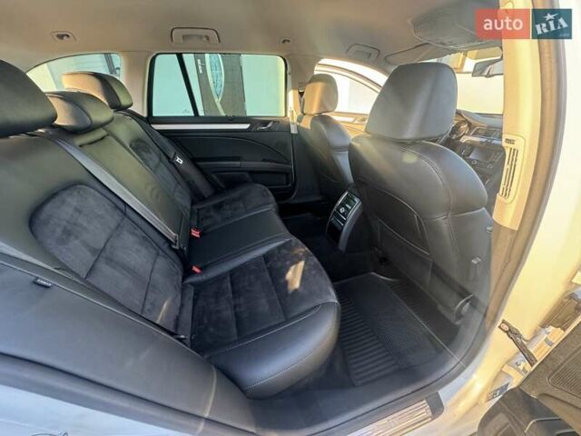 Белый Шкода Суперб, объемом двигателя 2 л и пробегом 242 тыс. км за 12900 $, фото 19 на Automoto.ua