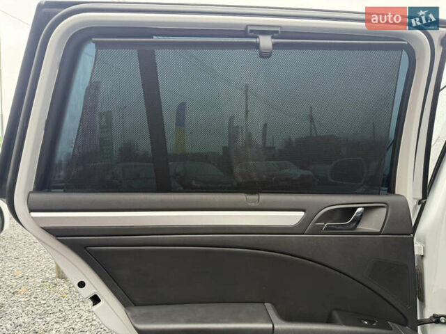 Белый Шкода Суперб, объемом двигателя 2 л и пробегом 160 тыс. км за 15500 $, фото 26 на Automoto.ua