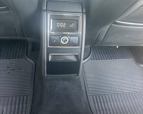 Белый Шкода Суперб, объемом двигателя 2 л и пробегом 242 тыс. км за 12900 $, фото 13 на Automoto.ua