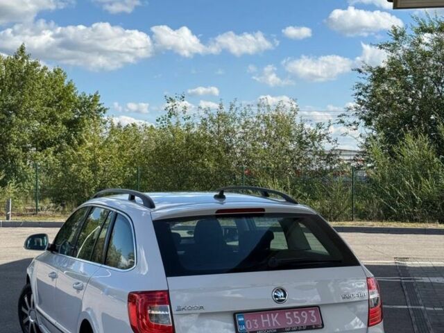 Білий Шкода Суперб, об'ємом двигуна 0 л та пробігом 193 тис. км за 14500 $, фото 2 на Automoto.ua