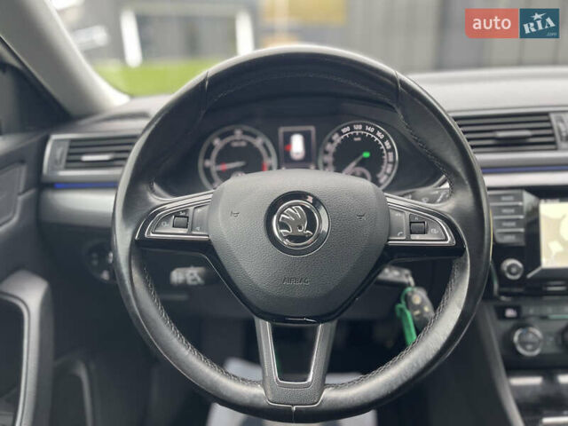 Белый Шкода Суперб, объемом двигателя 2 л и пробегом 254 тыс. км за 15800 $, фото 43 на Automoto.ua