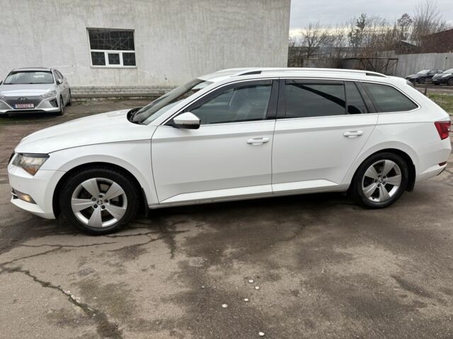 Белый Шкода Суперб, объемом двигателя 2 л и пробегом 148 тыс. км за 6000 $, фото 3 на Automoto.ua