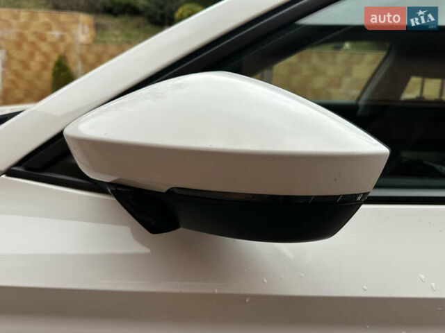 Білий Шкода Суперб, об'ємом двигуна 1.6 л та пробігом 284 тис. км за 11400 $, фото 14 на Automoto.ua