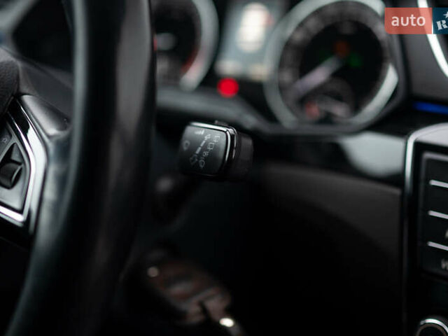 Білий Шкода Суперб, об'ємом двигуна 1.97 л та пробігом 327 тис. км за 17000 $, фото 50 на Automoto.ua