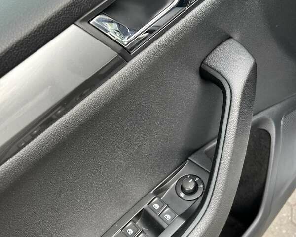 Белый Шкода Суперб, объемом двигателя 1.6 л и пробегом 172 тыс. км за 13500 $, фото 55 на Automoto.ua