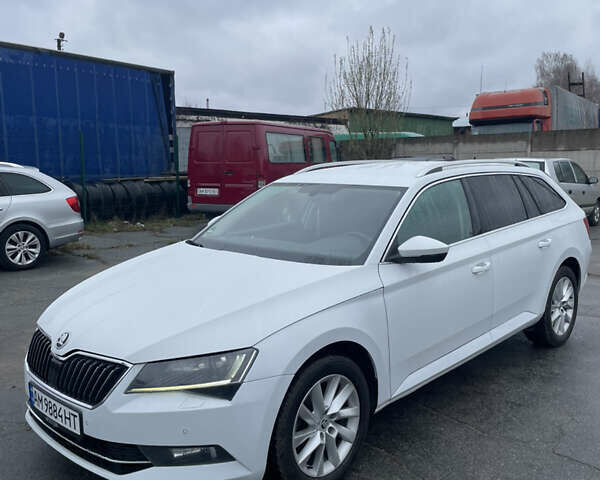 Белый Шкода Суперб, объемом двигателя 1.97 л и пробегом 280 тыс. км за 14900 $, фото 6 на Automoto.ua