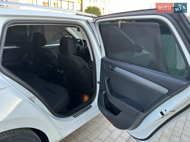 Белый Шкода Суперб, объемом двигателя 1.97 л и пробегом 225 тыс. км за 17800 $, фото 31 на Automoto.ua