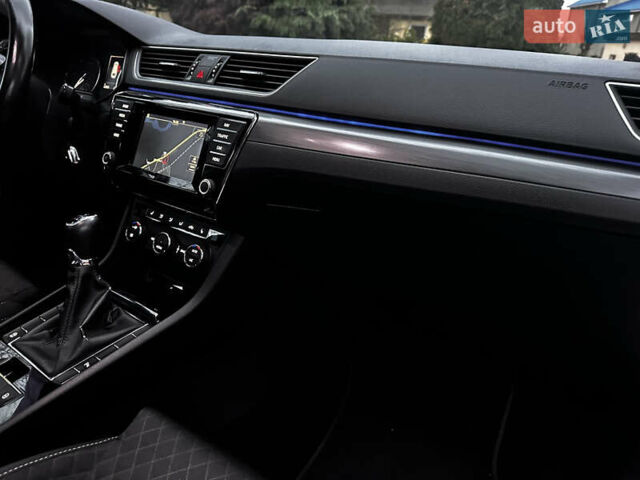 Белый Шкода Суперб, объемом двигателя 2 л и пробегом 250 тыс. км за 13900 $, фото 36 на Automoto.ua