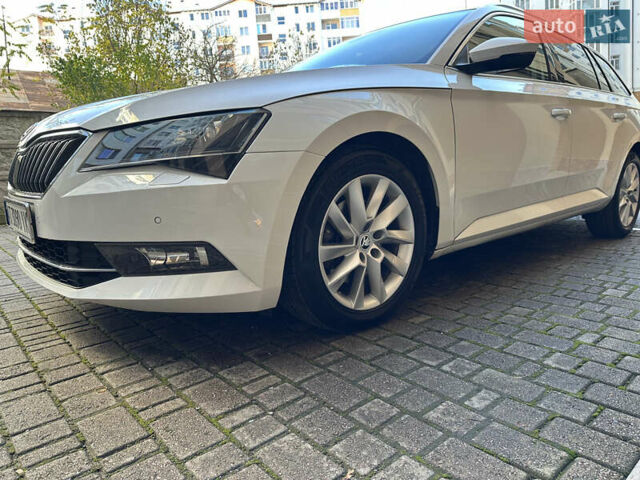 Белый Шкода Суперб, объемом двигателя 1.97 л и пробегом 163 тыс. км за 19500 $, фото 59 на Automoto.ua