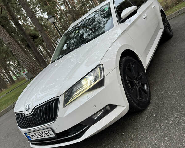 Белый Шкода Суперб, объемом двигателя 1.97 л и пробегом 278 тыс. км за 17000 $, фото 48 на Automoto.ua