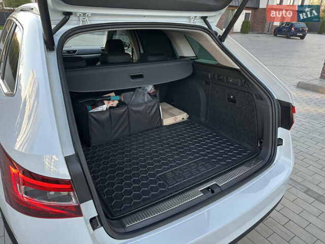 Белый Шкода Суперб, объемом двигателя 1.97 л и пробегом 225 тыс. км за 17800 $, фото 48 на Automoto.ua