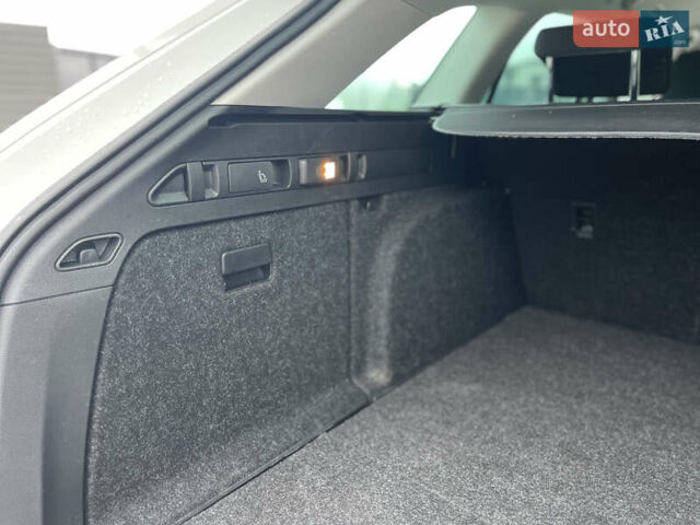 Белый Шкода Суперб, объемом двигателя 2 л и пробегом 254 тыс. км за 15800 $, фото 64 на Automoto.ua