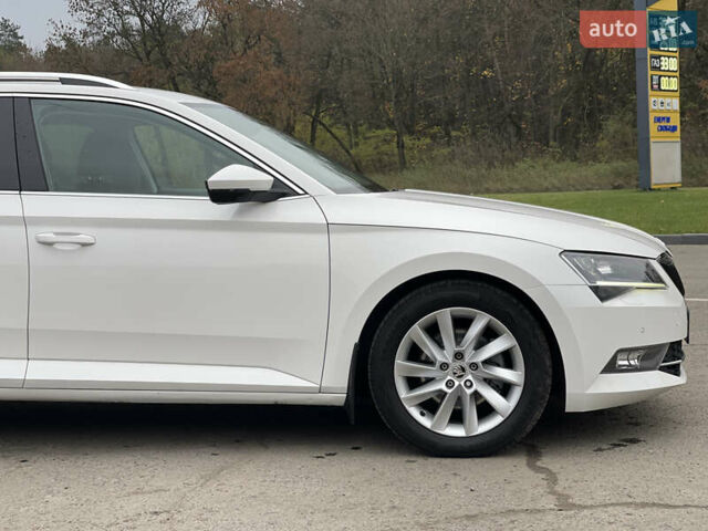 Белый Шкода Суперб, объемом двигателя 2 л и пробегом 254 тыс. км за 15800 $, фото 12 на Automoto.ua