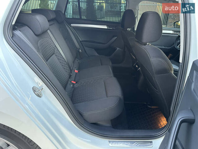 Белый Шкода Суперб, объемом двигателя 1.97 л и пробегом 225 тыс. км за 17800 $, фото 33 на Automoto.ua