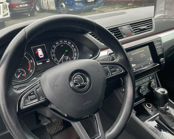 Белый Шкода Суперб, объемом двигателя 1.97 л и пробегом 280 тыс. км за 14900 $, фото 7 на Automoto.ua