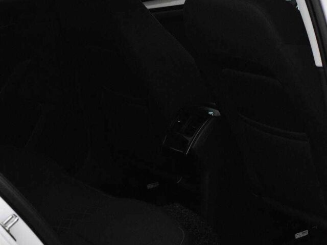 Білий Шкода Суперб, об'ємом двигуна 1.6 л та пробігом 243 тис. км за 13850 $, фото 15 на Automoto.ua