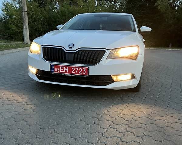 Белый Шкода Суперб, объемом двигателя 1.6 л и пробегом 172 тыс. км за 13500 $, фото 38 на Automoto.ua