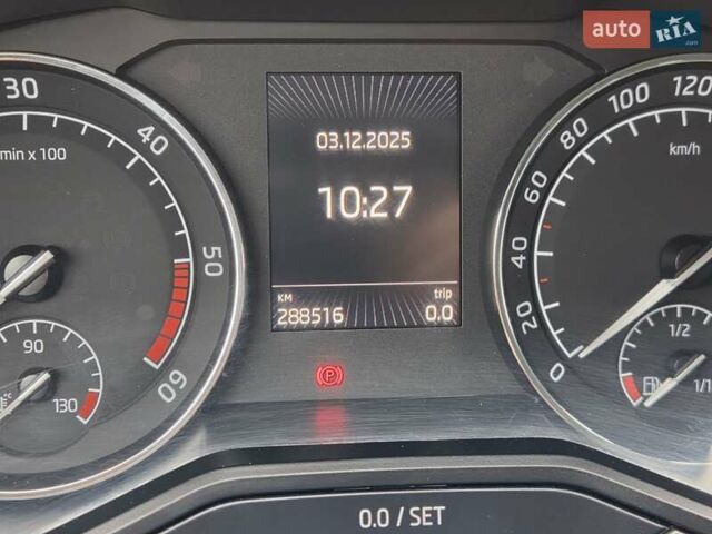 Білий Шкода Суперб, об'ємом двигуна 2 л та пробігом 288 тис. км за 15999 $, фото 12 на Automoto.ua