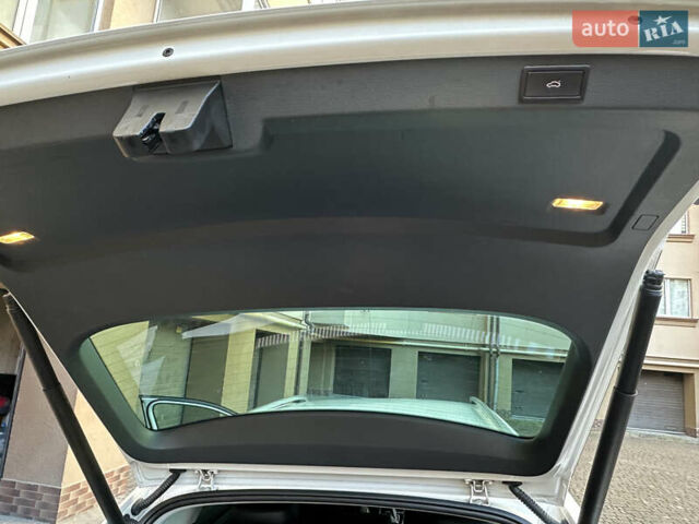 Белый Шкода Суперб, объемом двигателя 1.97 л и пробегом 163 тыс. км за 19500 $, фото 43 на Automoto.ua