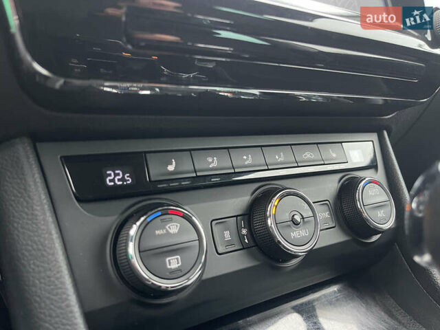 Белый Шкода Суперб, объемом двигателя 2 л и пробегом 254 тыс. км за 15800 $, фото 50 на Automoto.ua