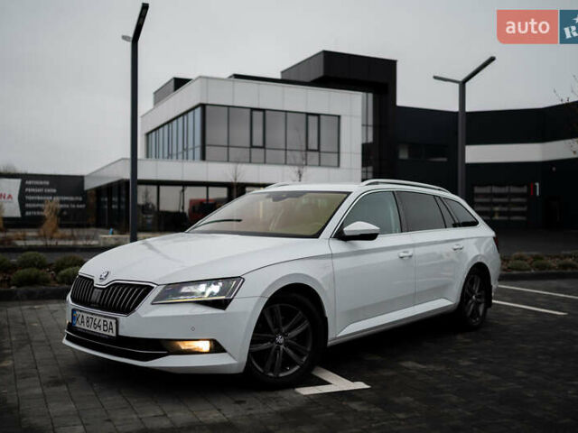 Білий Шкода Суперб, об'ємом двигуна 1.97 л та пробігом 327 тис. км за 17000 $, фото 7 на Automoto.ua
