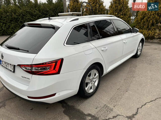 Белый Шкода Суперб, объемом двигателя 1.97 л и пробегом 323 тыс. км за 14500 $, фото 6 на Automoto.ua