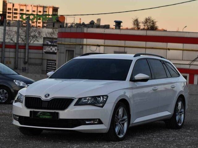 Білий Шкода Суперб, об'ємом двигуна 1.6 л та пробігом 243 тис. км за 13850 $, фото 4 на Automoto.ua