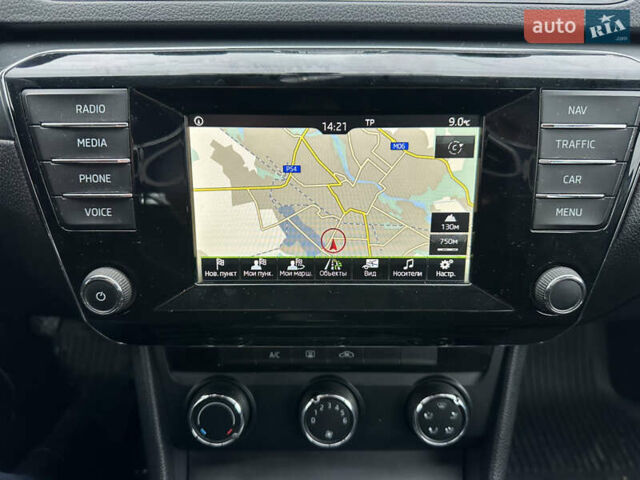 Білий Шкода Суперб, об'ємом двигуна 1.6 л та пробігом 284 тис. км за 11400 $, фото 11 на Automoto.ua