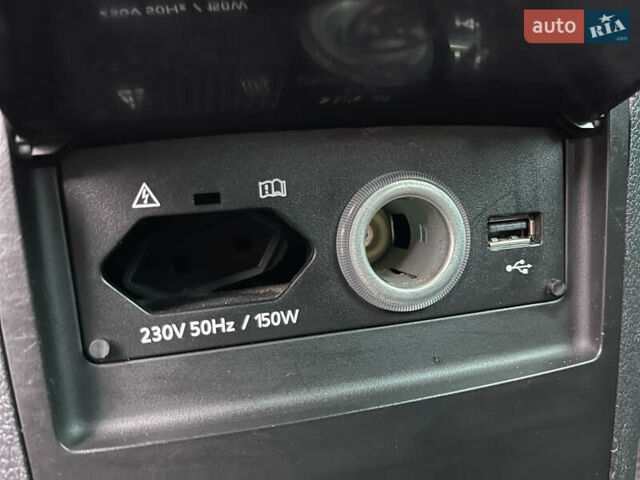 Белый Шкода Суперб, объемом двигателя 2 л и пробегом 254 тыс. км за 15800 $, фото 57 на Automoto.ua