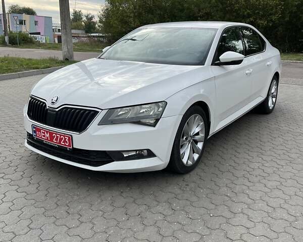 Белый Шкода Суперб, объемом двигателя 1.6 л и пробегом 172 тыс. км за 13500 $, фото 32 на Automoto.ua