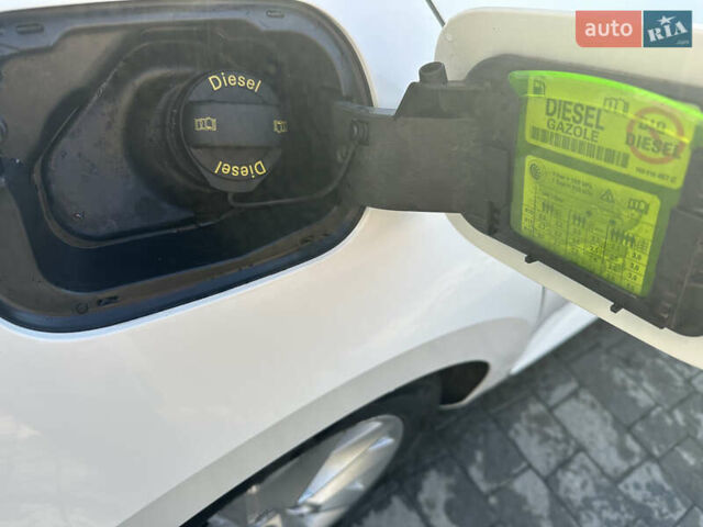 Белый Шкода Суперб, объемом двигателя 1.97 л и пробегом 163 тыс. км за 19500 $, фото 78 на Automoto.ua