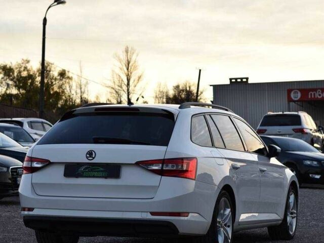 Білий Шкода Суперб, об'ємом двигуна 1.6 л та пробігом 243 тис. км за 13850 $, фото 1 на Automoto.ua