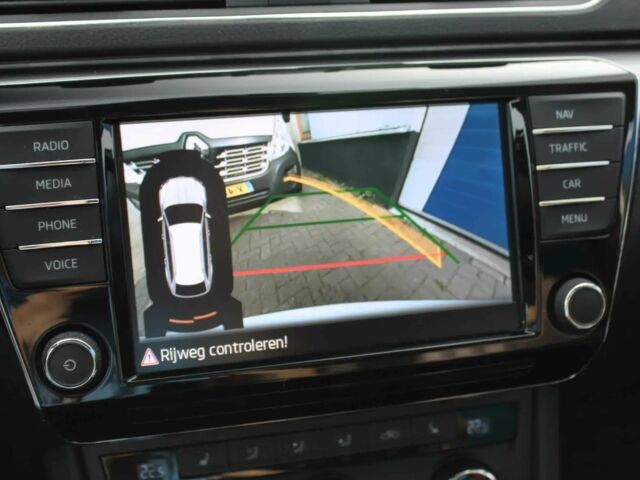 Білий Шкода Суперб, об'ємом двигуна 1.8 л та пробігом 72 тис. км за 7800 $, фото 9 на Automoto.ua