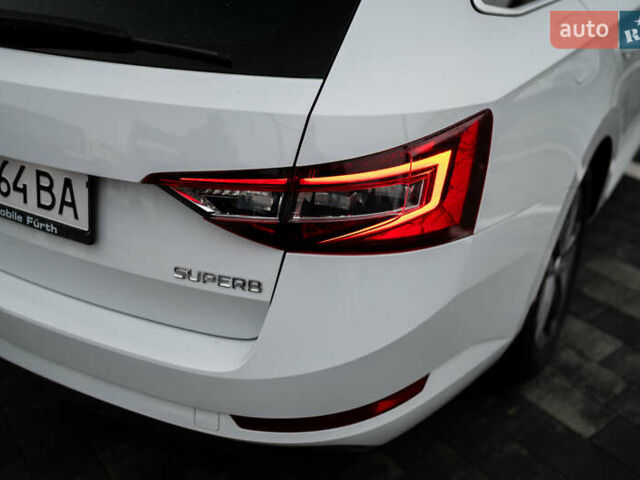 Білий Шкода Суперб, об'ємом двигуна 1.97 л та пробігом 327 тис. км за 17000 $, фото 64 на Automoto.ua