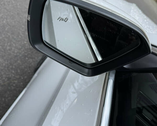 Белый Шкода Суперб, объемом двигателя 1.97 л и пробегом 278 тыс. км за 17000 $, фото 6 на Automoto.ua