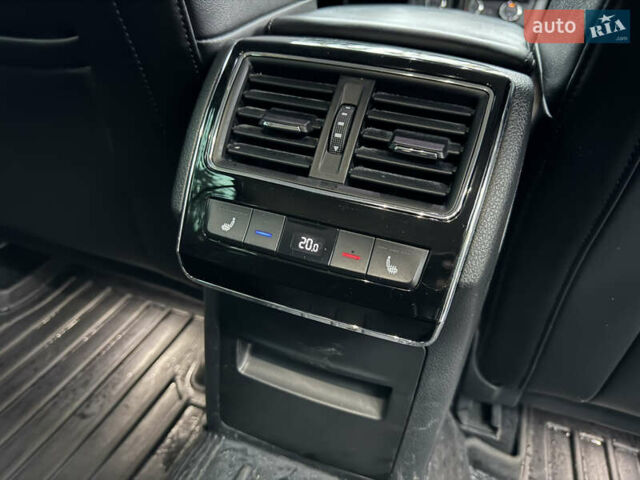 Белый Шкода Суперб, объемом двигателя 1.97 л и пробегом 278 тыс. км за 17000 $, фото 13 на Automoto.ua