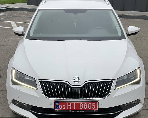 Белый Шкода Суперб, объемом двигателя 2 л и пробегом 254 тыс. км за 15800 $, фото 3 на Automoto.ua