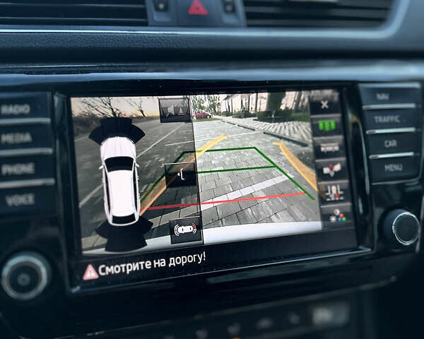 Белый Шкода Суперб, объемом двигателя 0 л и пробегом 292 тыс. км за 13650 $, фото 7 на Automoto.ua