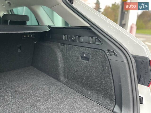 Белый Шкода Суперб, объемом двигателя 2 л и пробегом 254 тыс. км за 15800 $, фото 63 на Automoto.ua