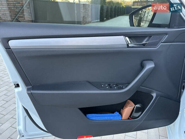 Белый Шкода Суперб, объемом двигателя 1.97 л и пробегом 225 тыс. км за 17800 $, фото 20 на Automoto.ua