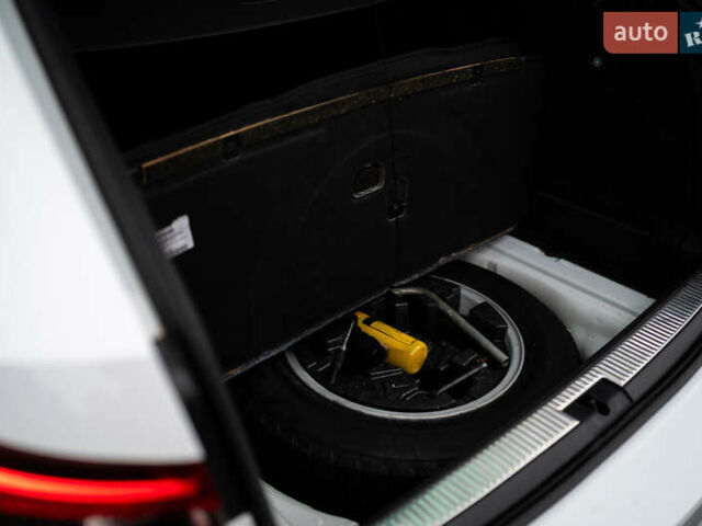 Білий Шкода Суперб, об'ємом двигуна 1.97 л та пробігом 327 тис. км за 17000 $, фото 60 на Automoto.ua