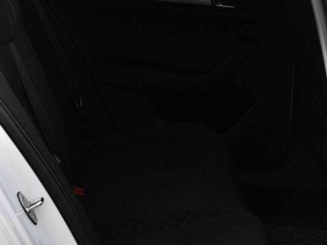 Білий Шкода Суперб, об'ємом двигуна 1.6 л та пробігом 243 тис. км за 13850 $, фото 14 на Automoto.ua